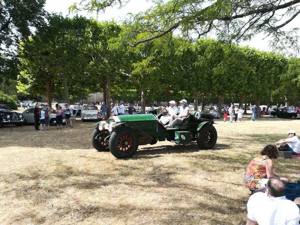 Classic cars in Paris - Traverse de Paris 2019