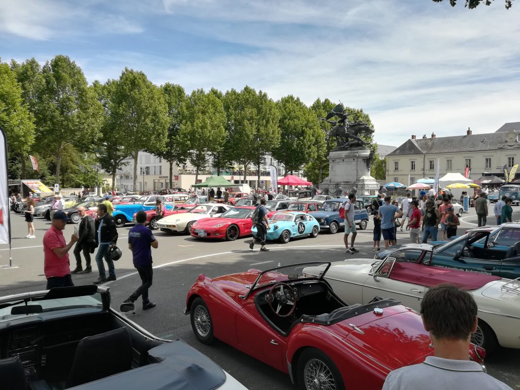 Classic cars in Chinon at the Chinon Classic 2019