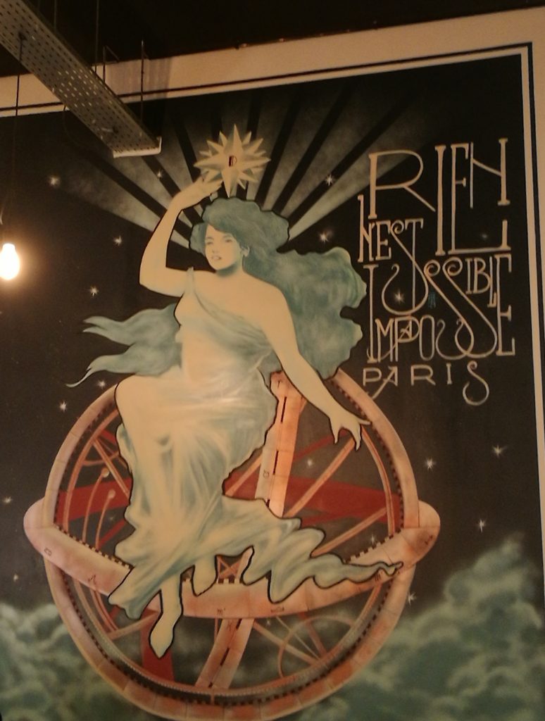 L'Intrepide has some great decor which makes a nice backdrop when drinking craft beer in Pigalle.